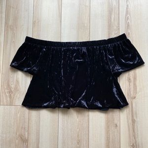 2x Off the shoulder velvet top